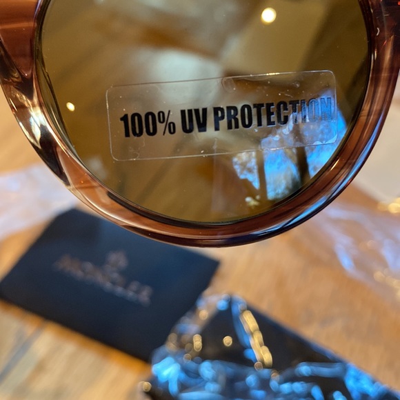 New MONCLER Unisex Sunglasses ITALY-Lght Brown - Picture 7 of 9